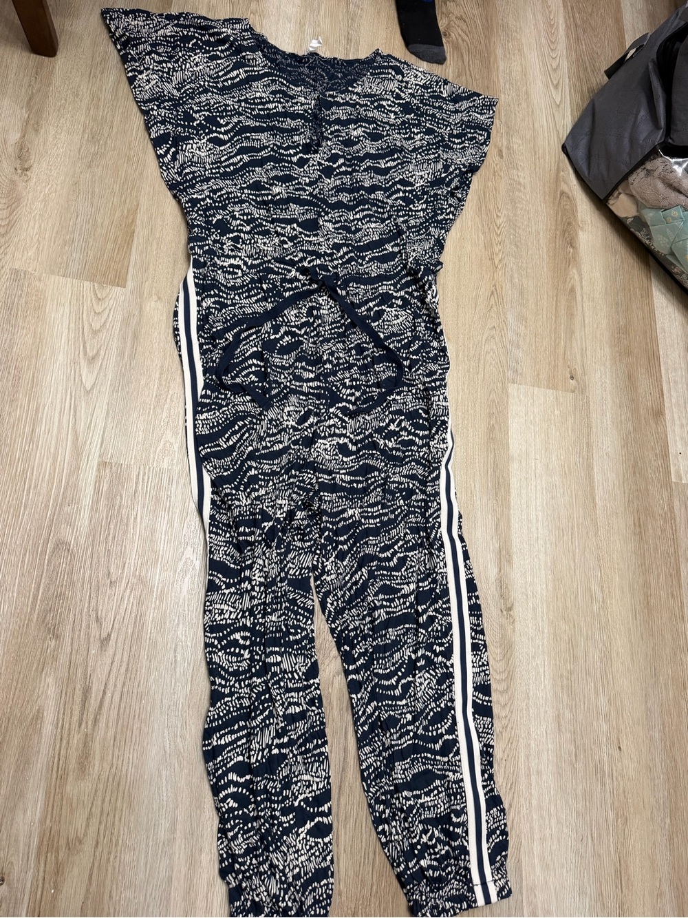 Daily practice Women’s Navy & White Printed Jumpsuit with Side Stripe